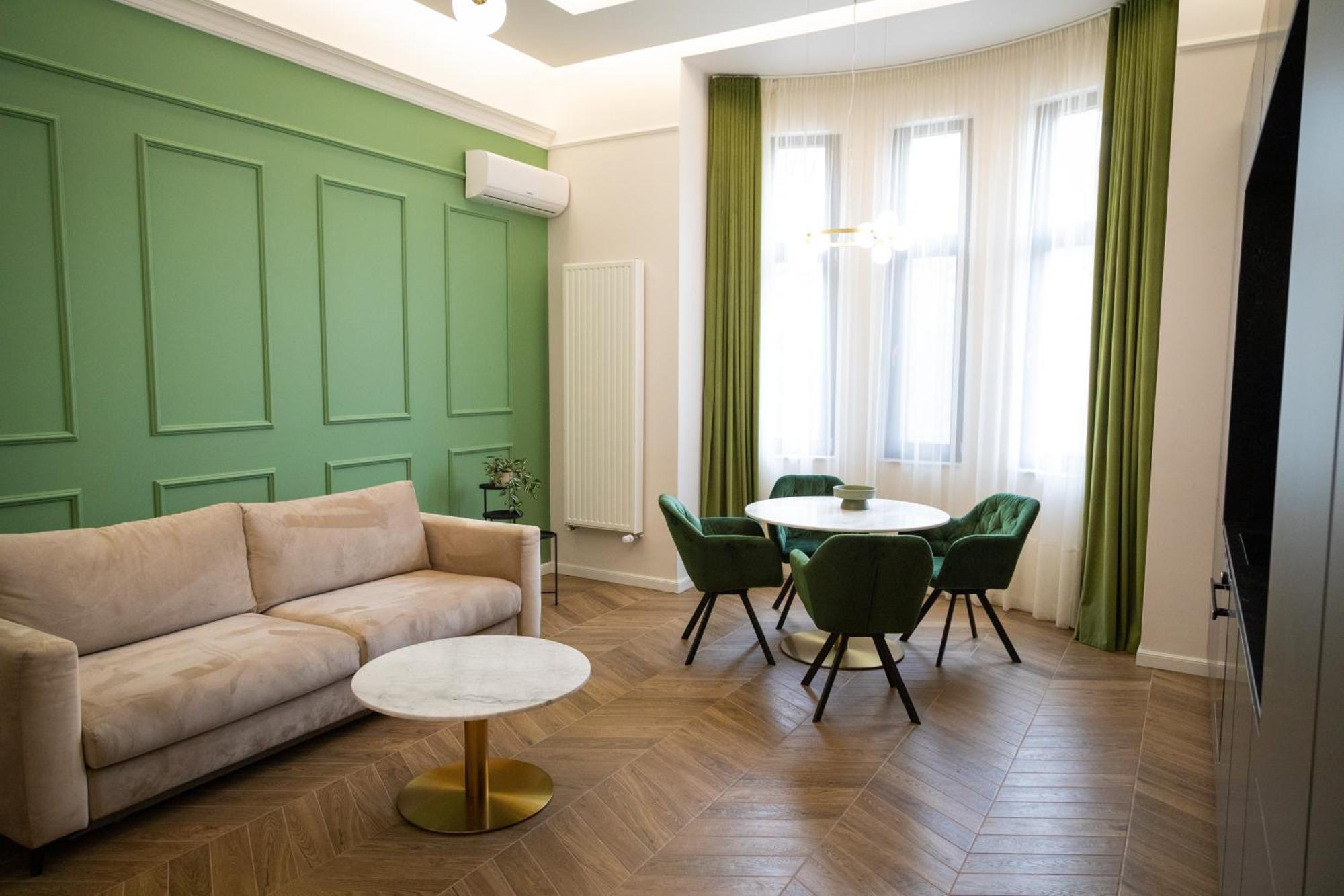 Apartment Poshspot